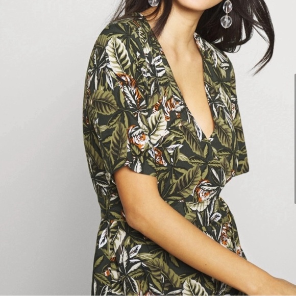 Banana Republic Tiger Handkerchief-Hem Wrap Dress NWT . - Picture 3 of 11